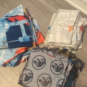 Kids full size sheet sets like new